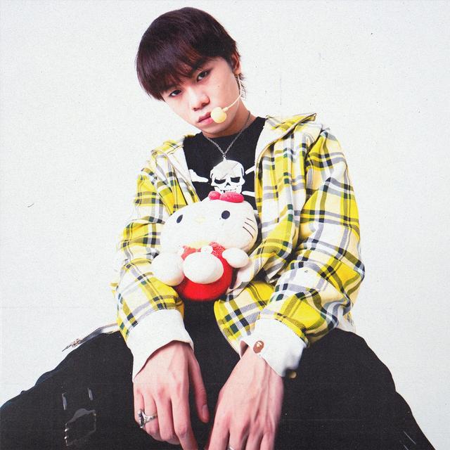 Album cover art for YEAR2000