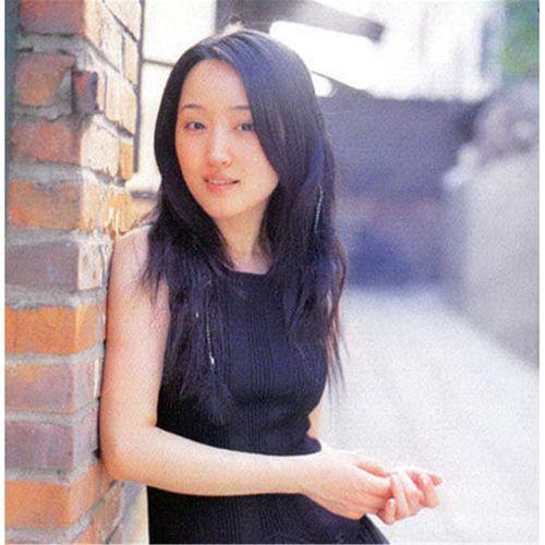 Album cover art for 中华歌坛名人: 杨钰莹