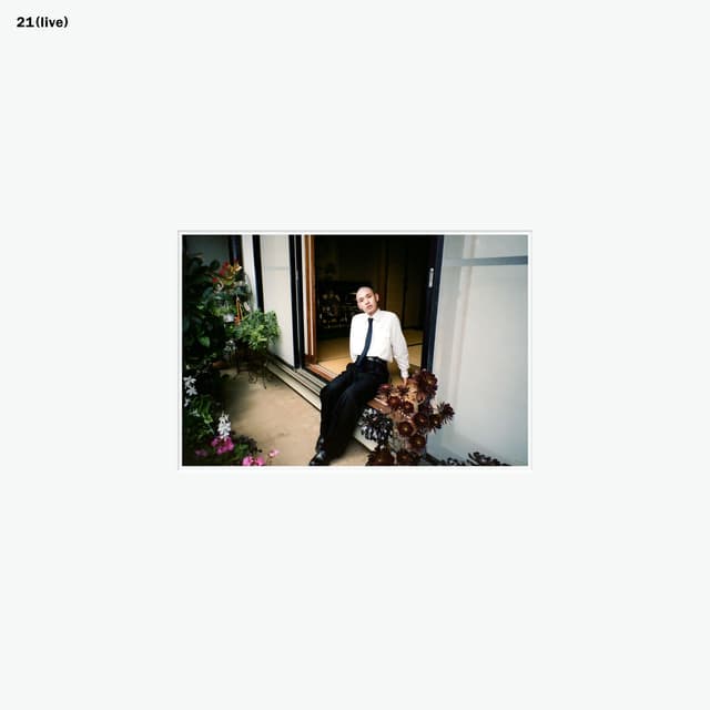Album cover art for 21(live)