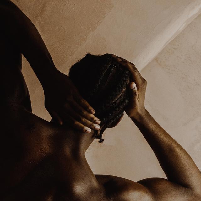 Album cover art for NOIRE