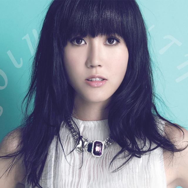 Album cover art for 越難越愛 Love Collection 精選