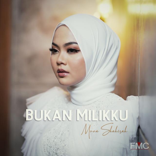 Album cover art for Bukan Milikku