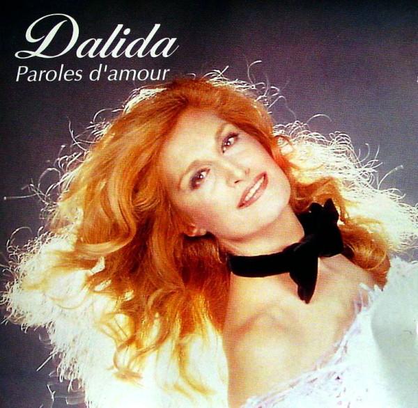 Album cover art for Paroles d'Amour