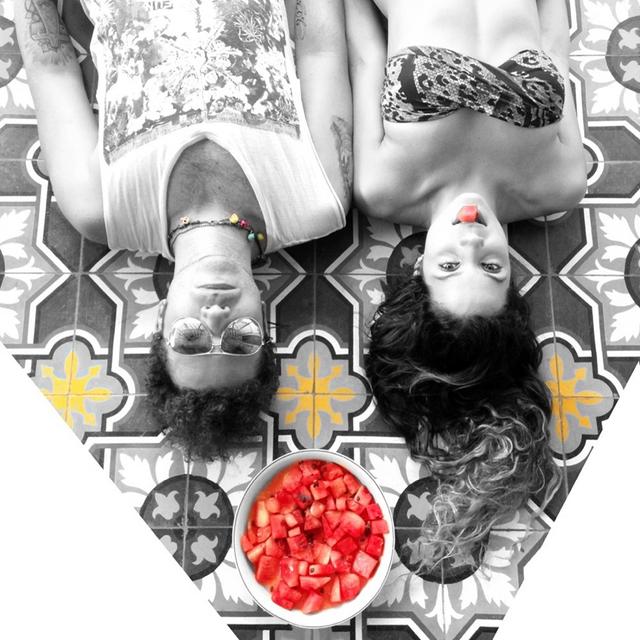 Album cover art for Besarte la Boquita