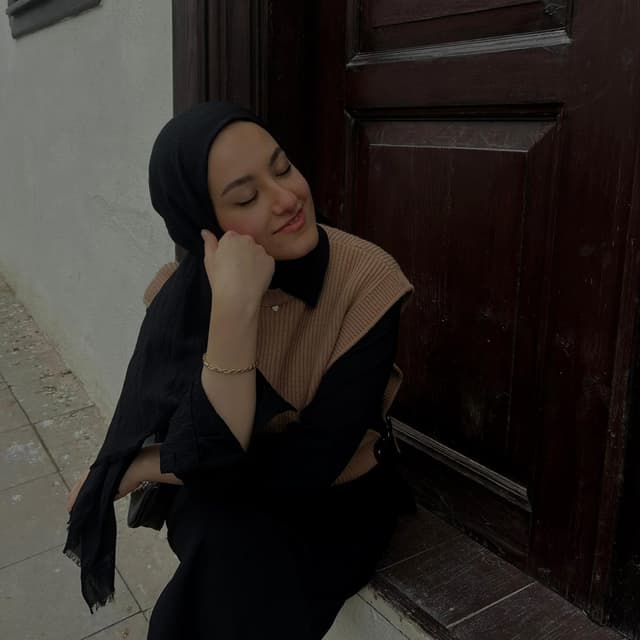Album cover art for Ayşem