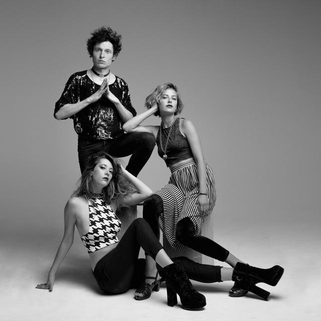 Album cover art for A Jamais Privé de Réponses