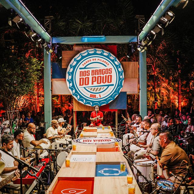 Album cover art for Nos Braços do Povo, Vol.1