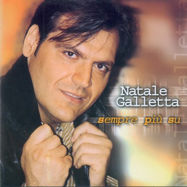 Album cover art for Sempre più su