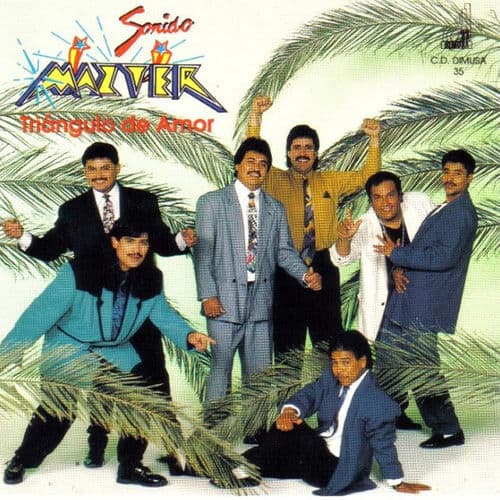 Album cover art for Triangulo de Amor