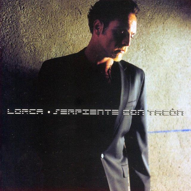 Album cover art for Serpiente Con Tacón