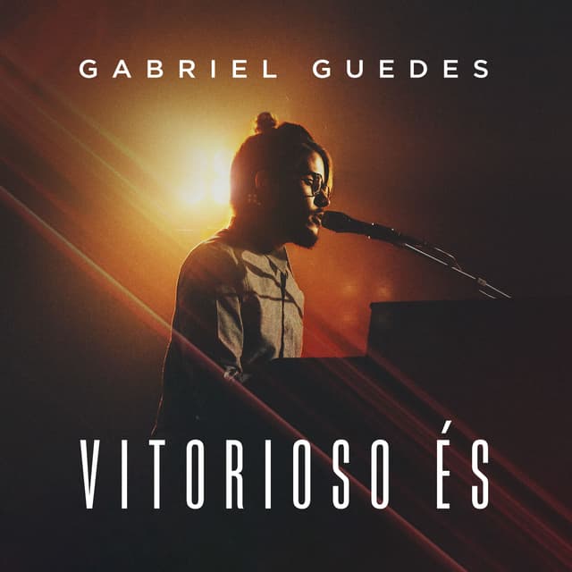 Album cover art for Vitorioso És
