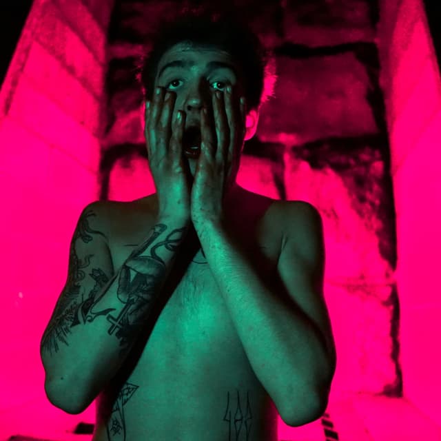 Album cover art for В Щи