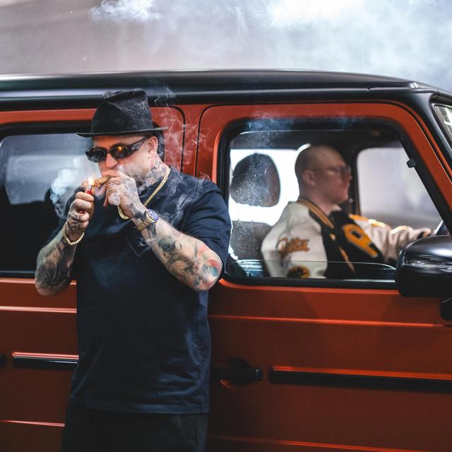 Album cover art for WARUM?