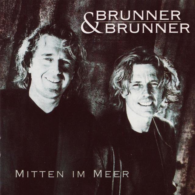 Album cover art for Mitten im Meer