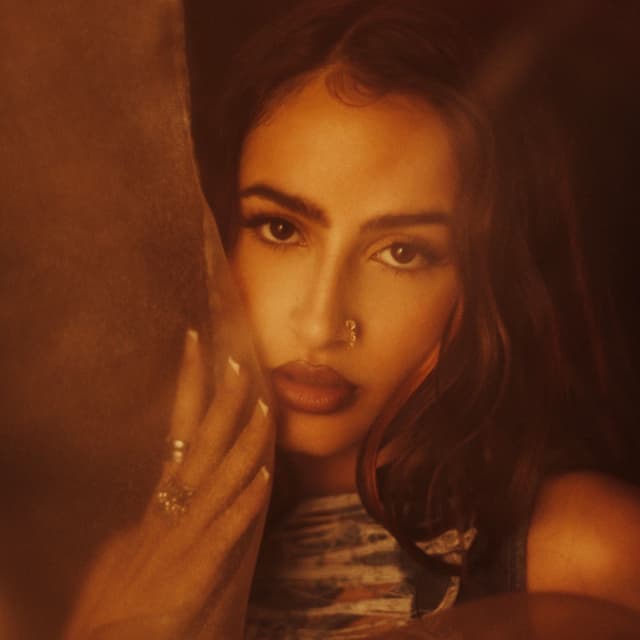 Album cover art for Otra Noche Más