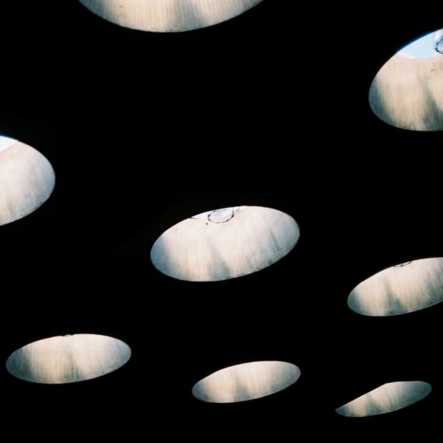 Album cover art for Adivinanzas