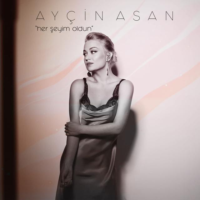 Album cover art for Her Şeyim Oldun