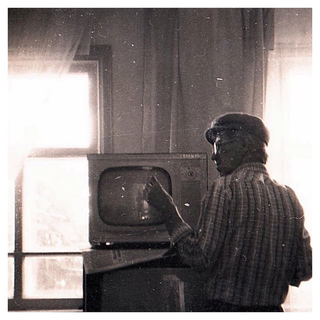 Album cover art for Жить стало лучше, жить стало веселее
