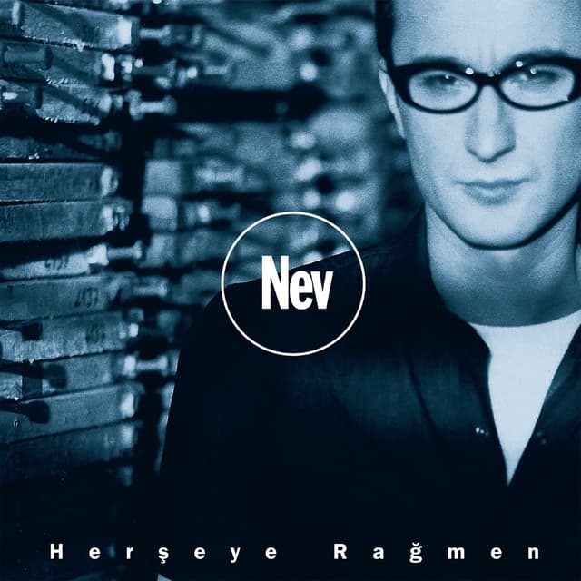 Album cover art for Herşeye Rağmen