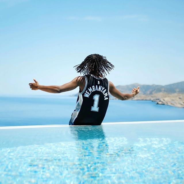 Album cover art for MAILLE