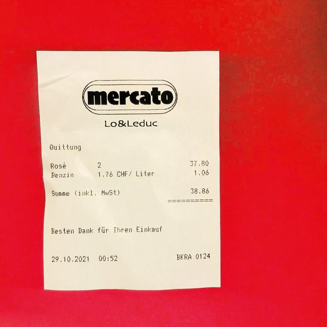 Album cover art for Rosé und Benzin