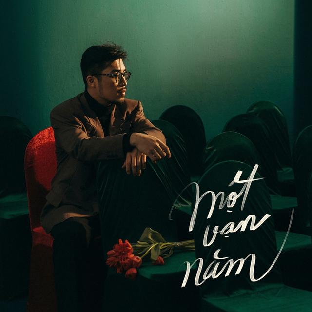 Album cover art for Một Vạn Năm