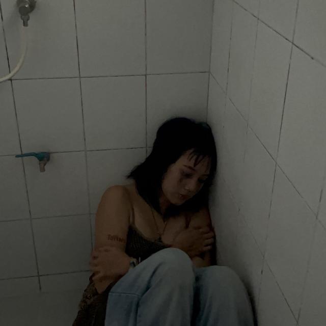 Album cover art for ถ้าต้องเสียเธอไป