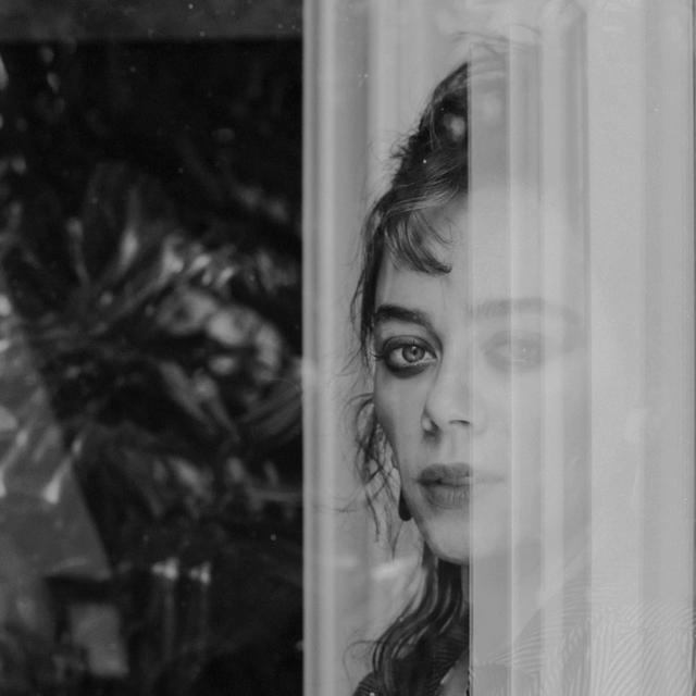 Album cover art for Kadınlar Adamlar