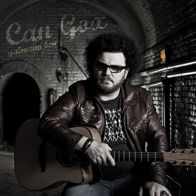 Album cover art for Yalnızım Ben