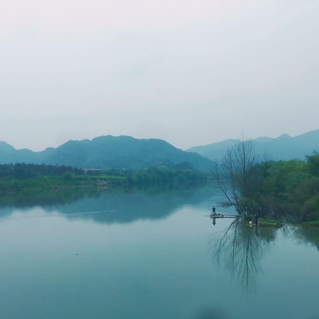 Album cover art for 春(浣溪沙)