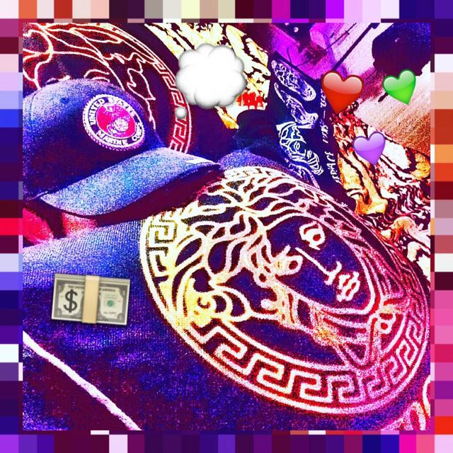 Album cover art for LOVE OR TRAP