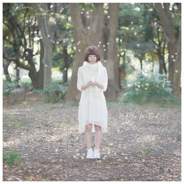 Album cover art for 白いマフラー