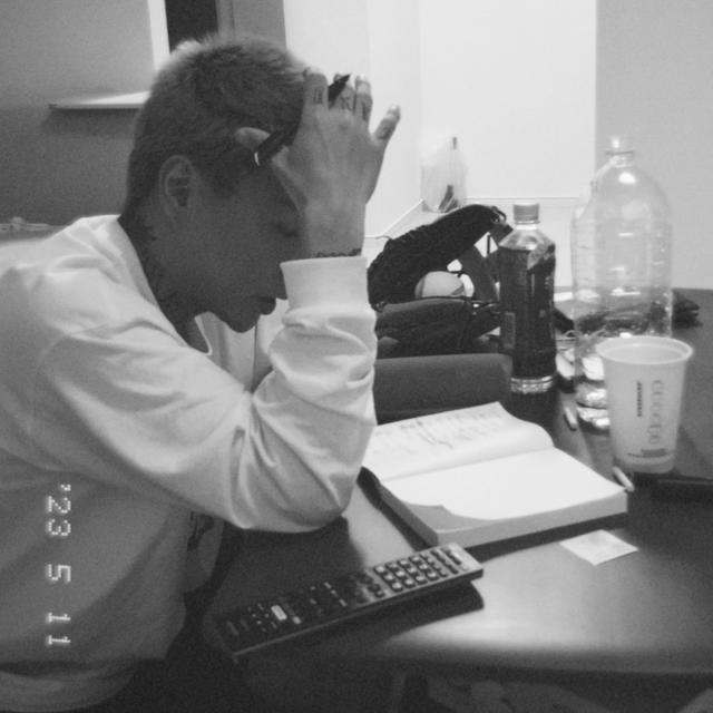 Album cover art for やる気が出ない日に歌う唄