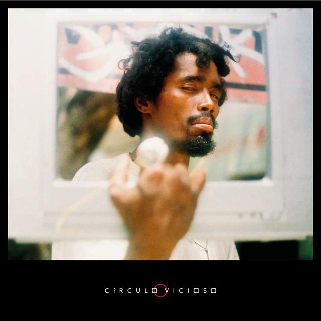 Album cover art for Círculo Vicioso