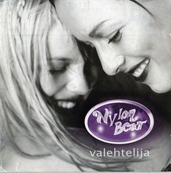 Album cover art for Valehtelija