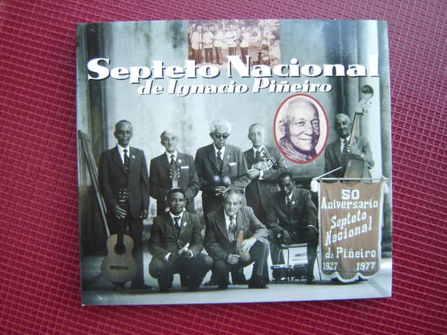 Album cover art for 50 Aniversario