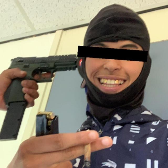 Album cover art for ILLIEGALITEIT