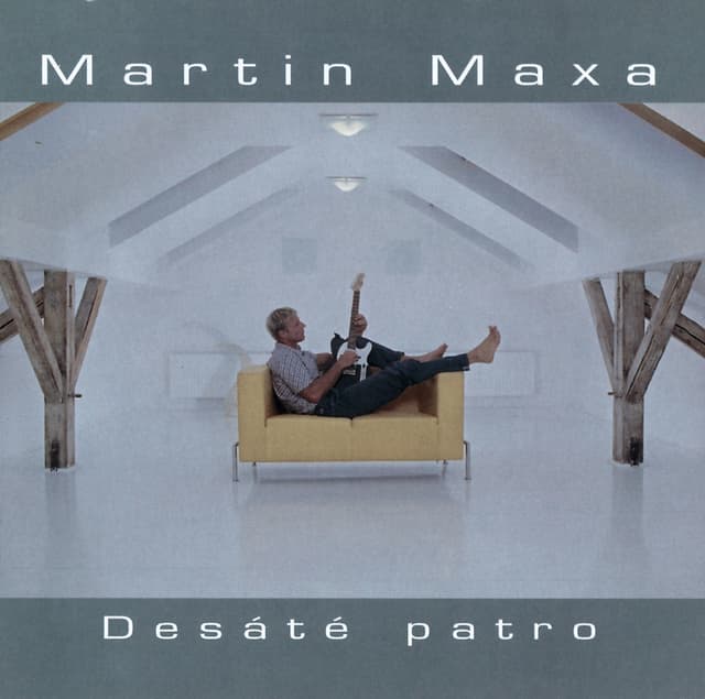 Album cover art for Desate Patro