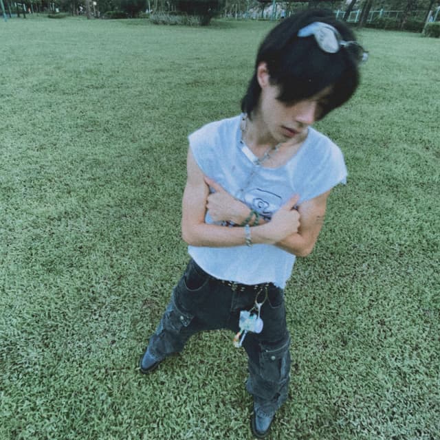 Album cover art for 就這樣哭吧