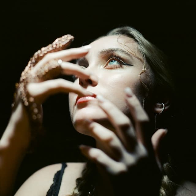 Album cover art for LA DAMA DE MALLORCA