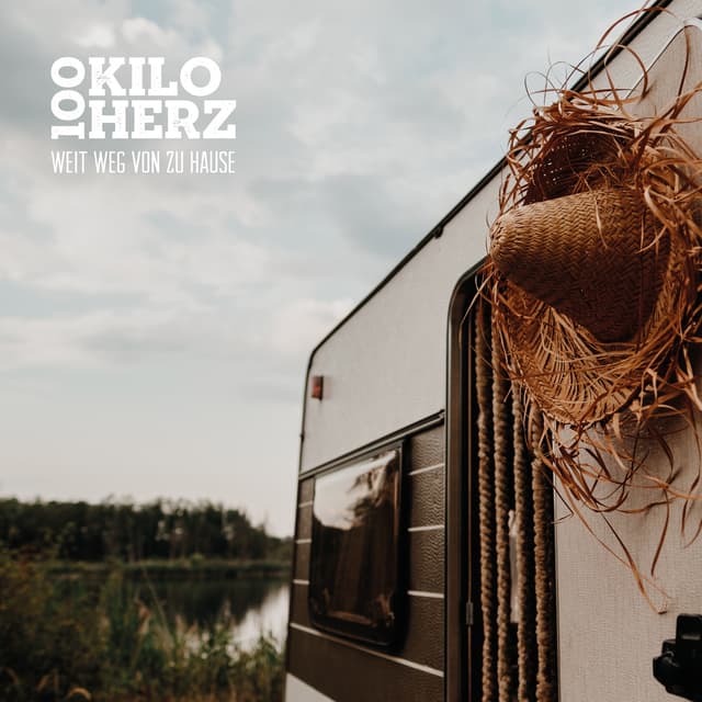 Album cover art for Weit weg von zu Hause