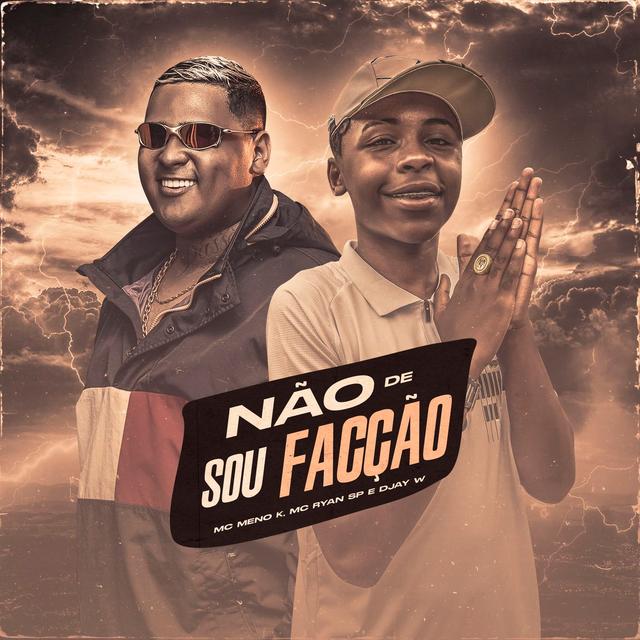 Album cover art for Não Sou de Facção