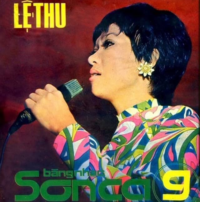 Album cover art for Sơn Ca 9 (Tiếng hát Lệ Thu)