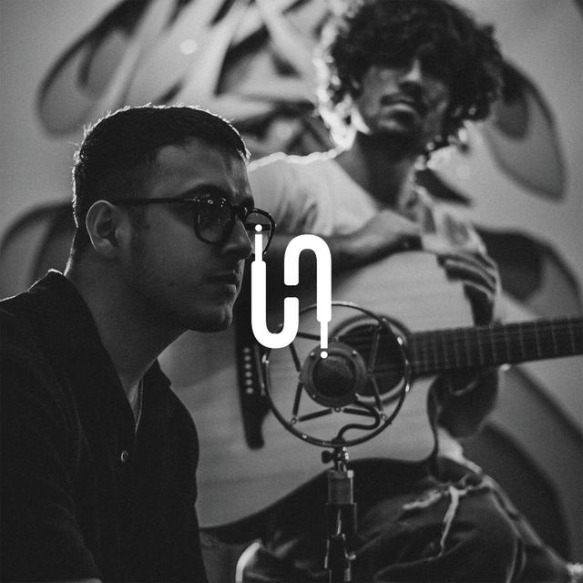 Album cover art for Paro