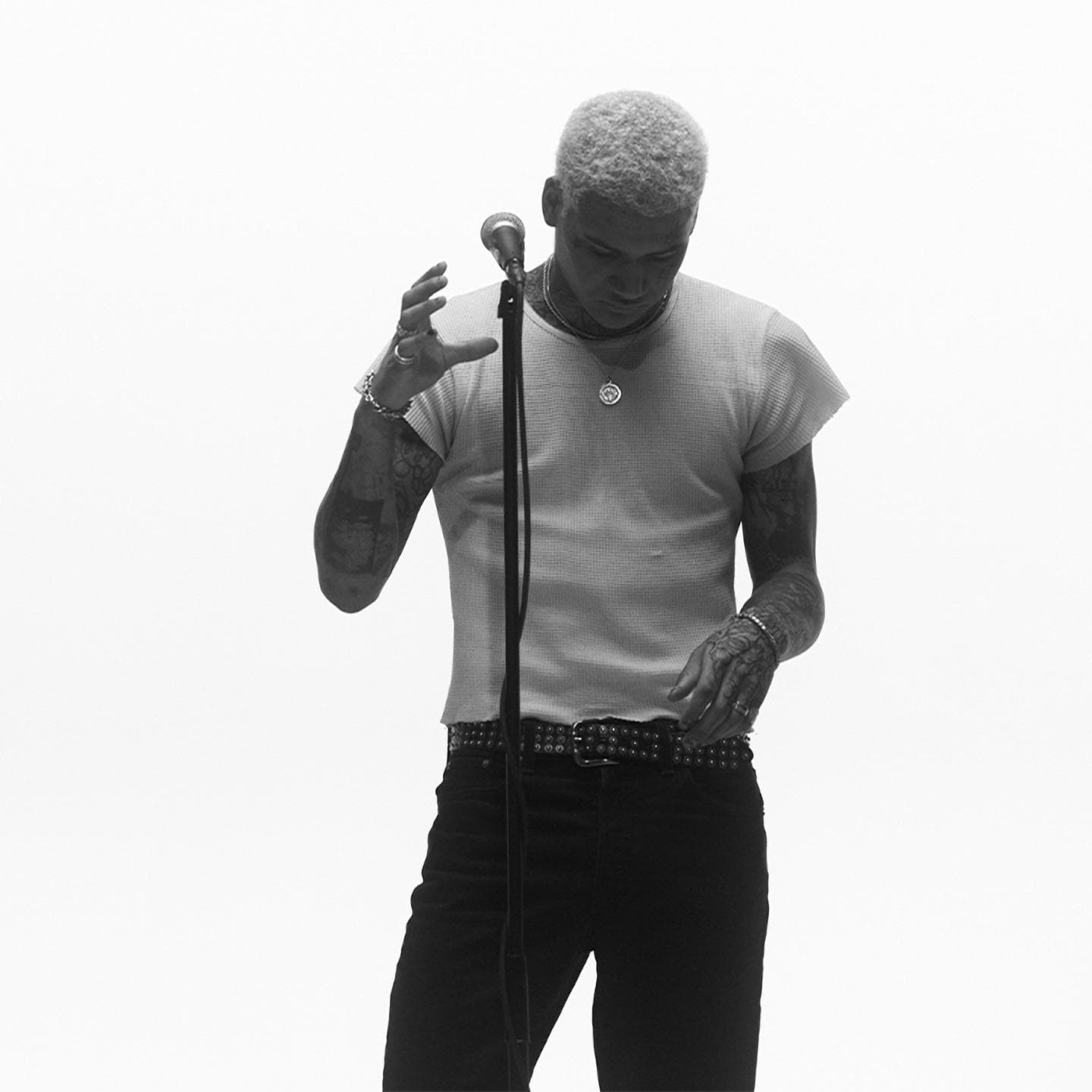 Dynamic cover art