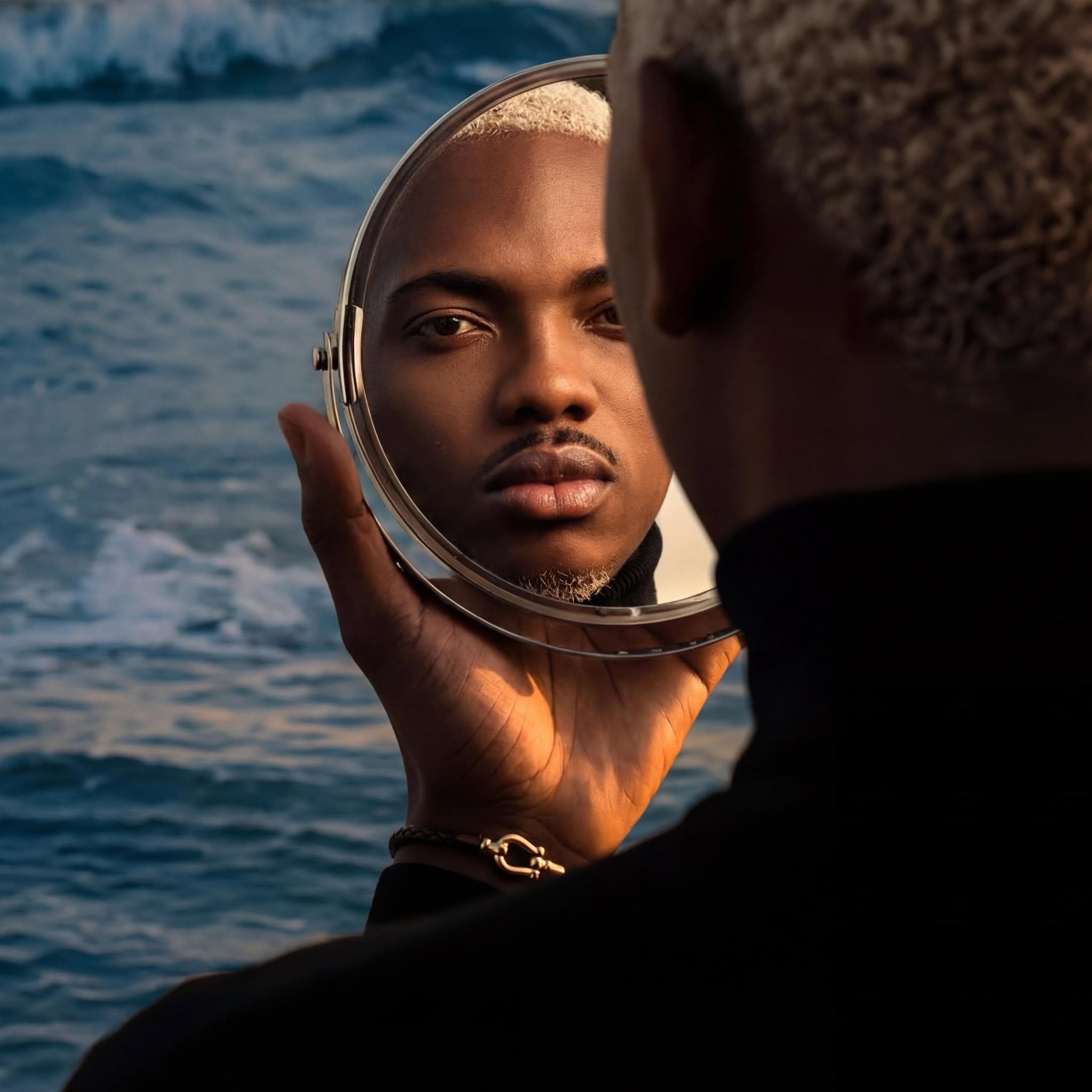 Dynamic cover art