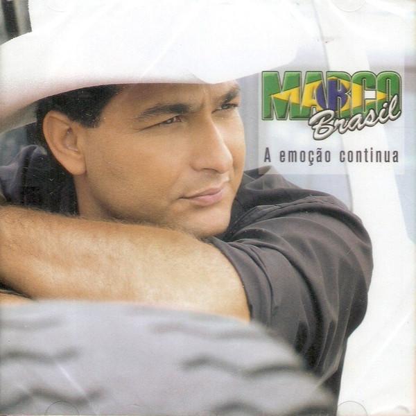 Album cover art for A Emoção Continua